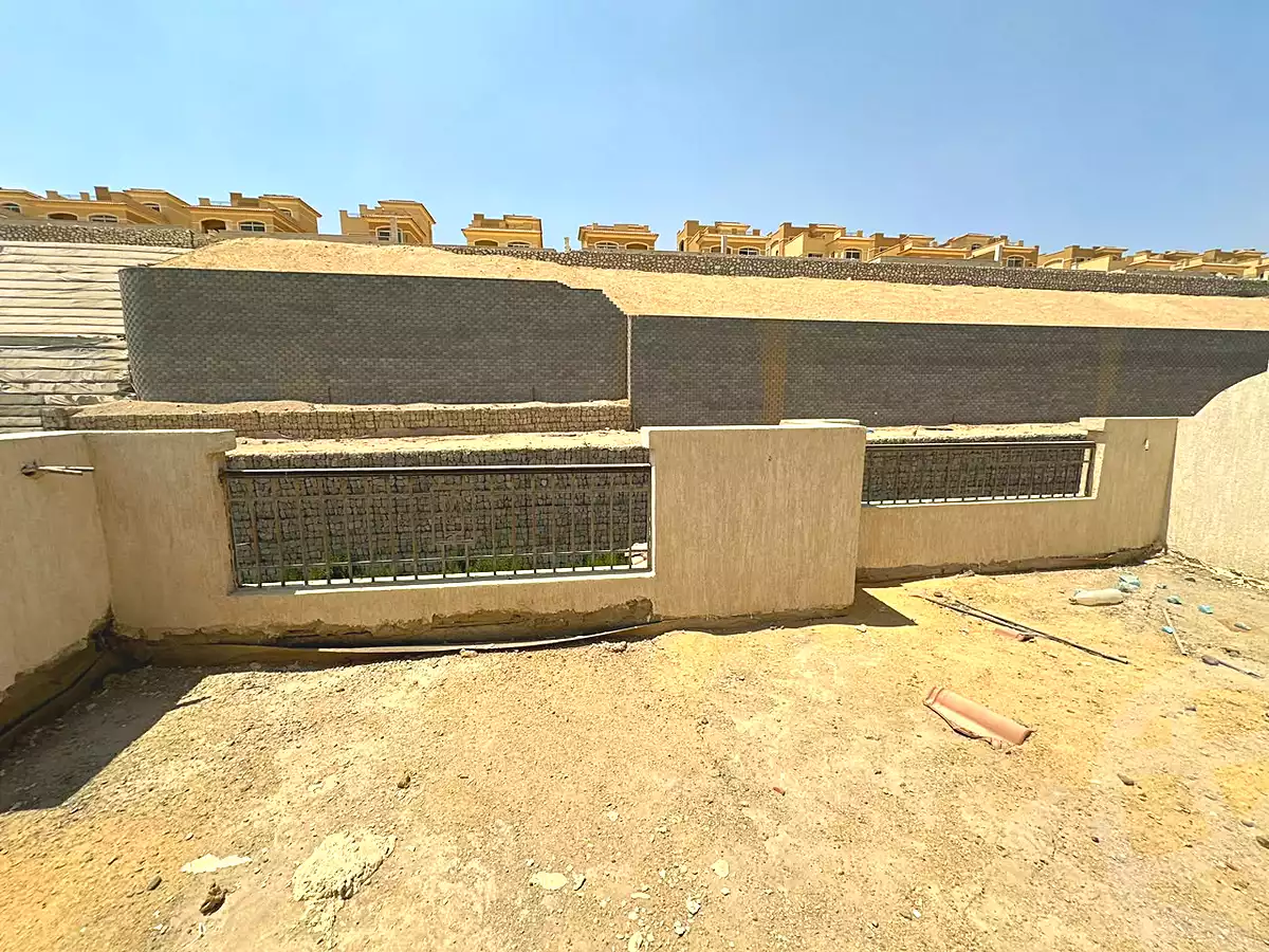 https://aqarmap.com.eg/ar/listing/7282819-for-sale-cairo-new-cairo-compounds-stwn-ryzydns-by-ar-y-llttwyr