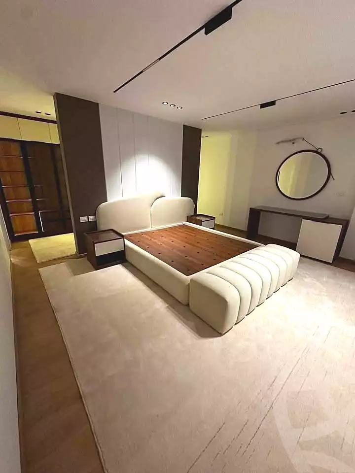 https://aqarmap.com.eg/en/listing/7283072-for-sale-cairo-new-cairo-compounds-mountain-view1-1-compound
