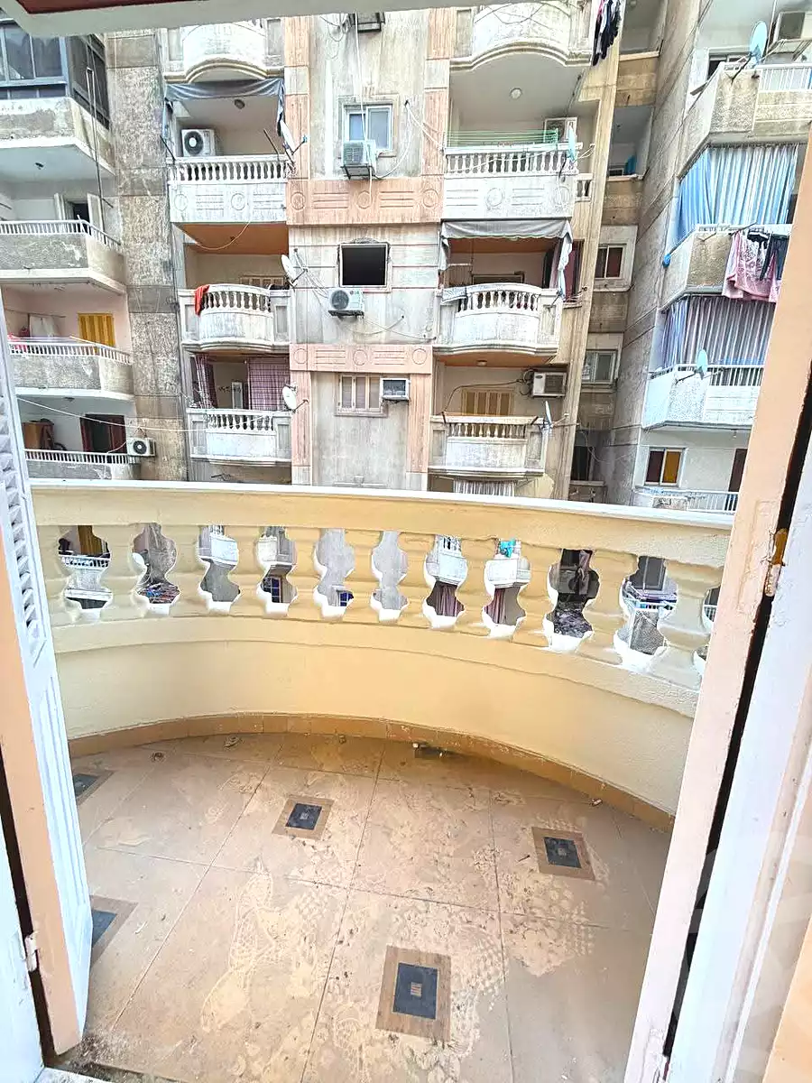 https://aqarmap.com.eg/ar/listing/7283143-for-sale-alexandria-sydy-bshr-sydy-bshr-bhry-shr-khld-bn-lwlyd