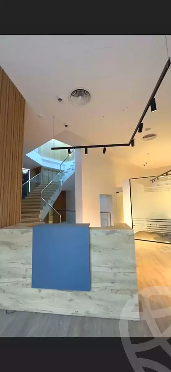 https://aqarmap.com.eg/en/listing/7283195-for-rent-cairo-heliopolis-heliopolis-square-mohammed-farid-st