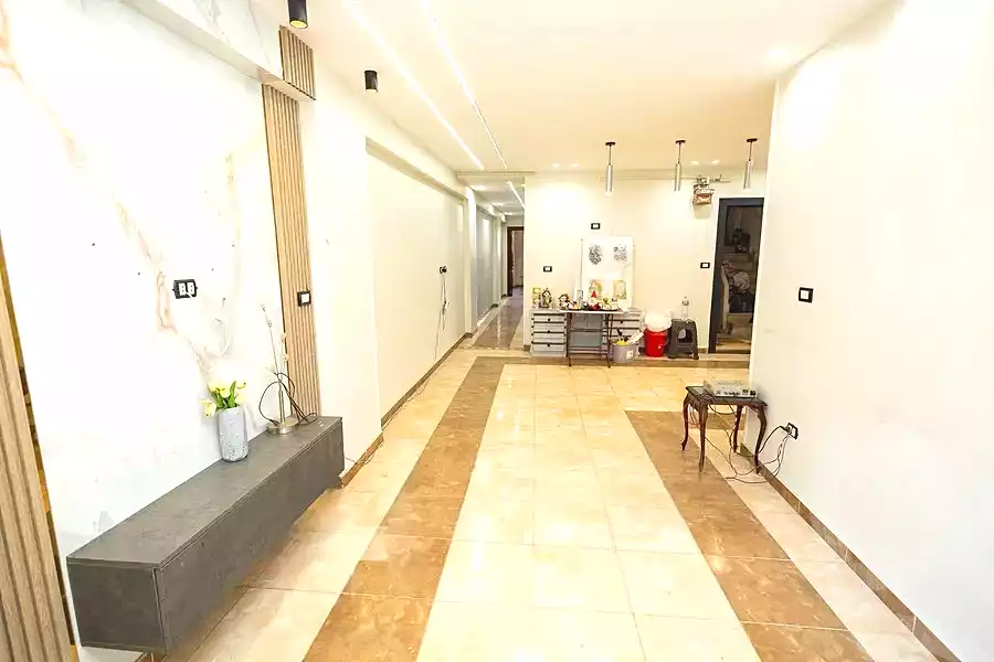 https://aqarmap.com.eg/ar/listing/7283368-for-sale-alexandria-el-asafra-shr-45