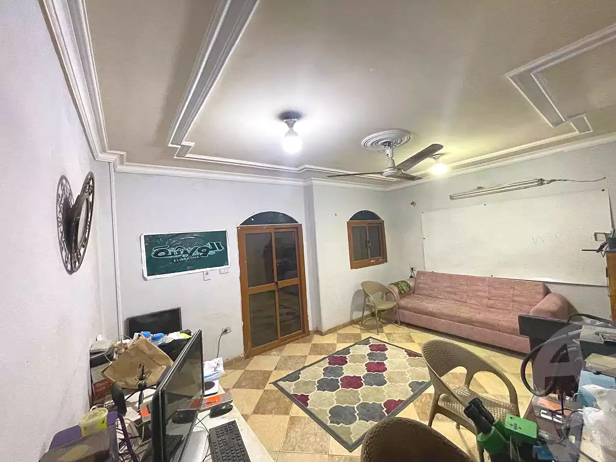 https://aqarmap.com.eg/ar/listing/7283762-for-sale-cairo-helwan-mahmoud-khater-st