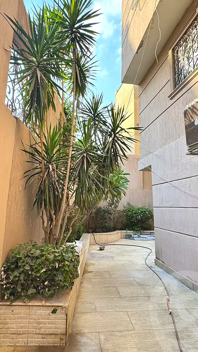 https://aqarmap.com.eg/en/listing/7283924-for-rent-cairo-new-cairo-el-banafsg-el-banafsag-9-el-shaheed-soliman-ali-st