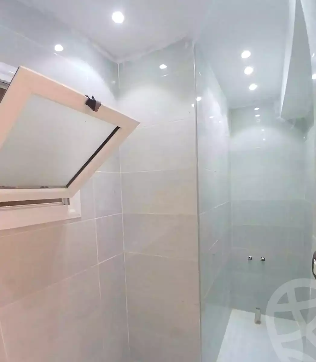 https://aqarmap.com.eg/ar/listing/7284071-for-sale-alexandria-al-agamy-lbytsh-bianchiii