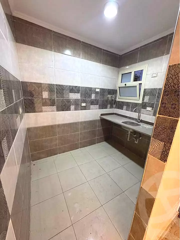 https://aqarmap.com.eg/ar/listing/7284395-for-sale-alexandria-al-agamy-el-hanouvel