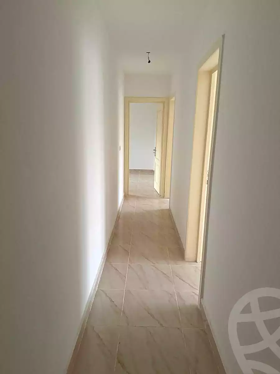 https://aqarmap.com.eg/ar/listing/7284466-for-sale-cairo-new-cairo-madinaty-first-zone-buildings-11th-st.