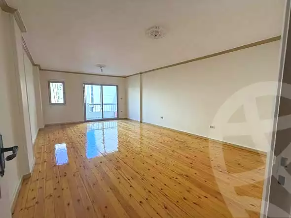 https://aqarmap.com.eg/ar/listing/7285092-for-rent-alexandria-ganaklis