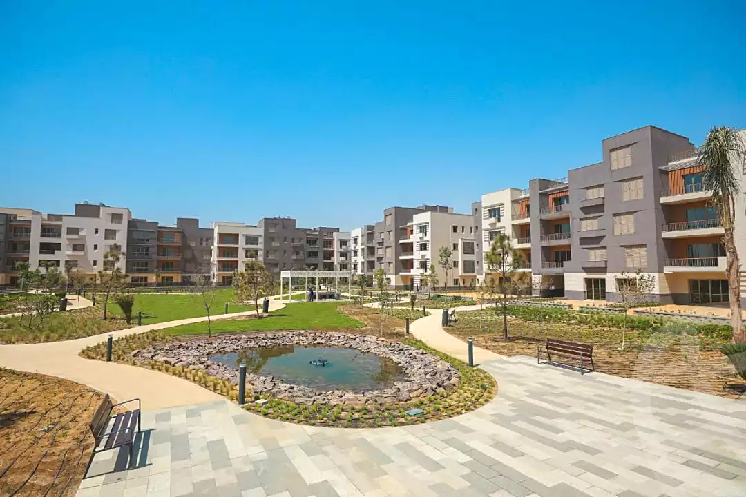 https://aqarmap.com.eg/ar/listing/7285176-for-sale-cairo-new-cairo-compounds-district-5-club-residence-apartments-district-5