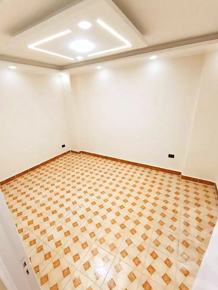 https://aqarmap.com.eg/ar/listing/7285255-for-sale-alexandria-el-asafra-l-sfr-bhry