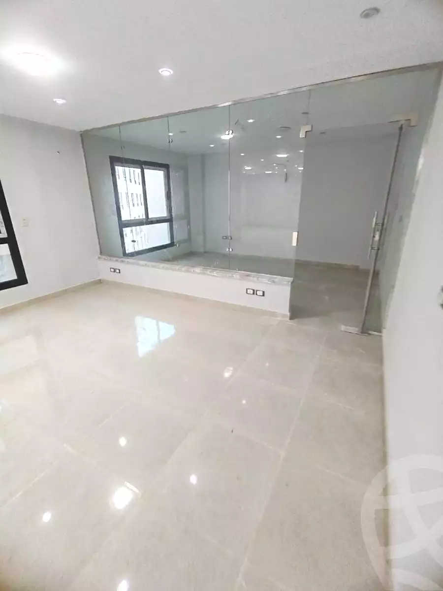 https://aqarmap.com.eg/ar/listing/7285582-for-rent-cairo-el-maadi-compounds-rayhanah-plaza
