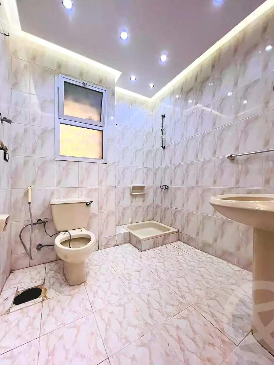 https://aqarmap.com.eg/ar/listing/7286018-for-sale-alexandria-al-agamy-shataa-el-nakheel