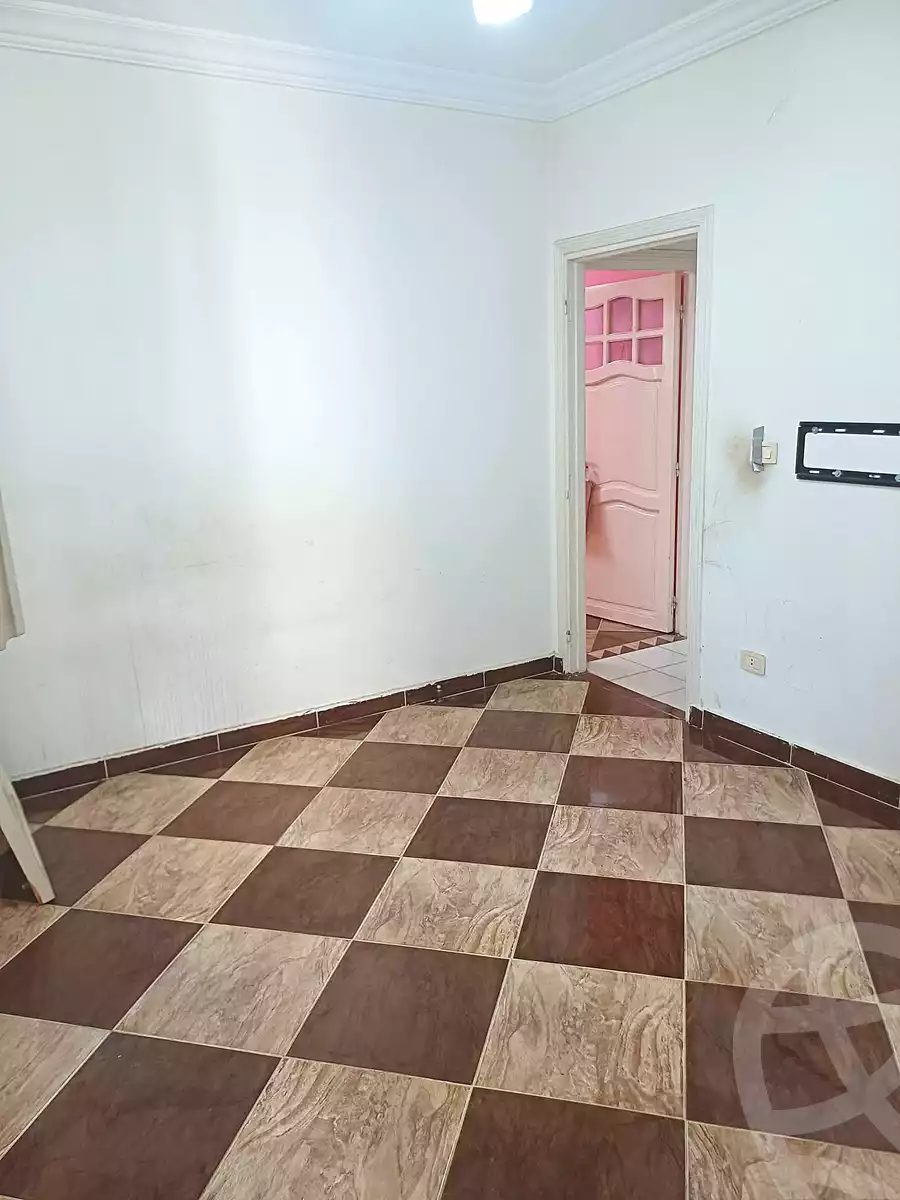https://aqarmap.com.eg/ar/listing/7286138-for-sale-alexandria-lsywf-el-falki