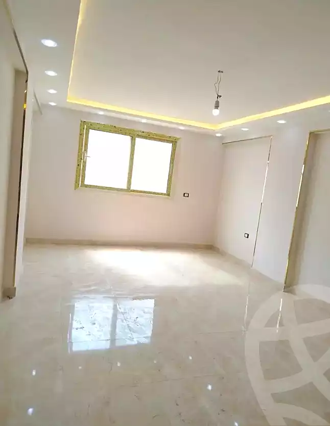 https://aqarmap.com.eg/ar/listing/7286882-for-sale-cairo-helwan-hadayek-helwan-el-khashab-canal