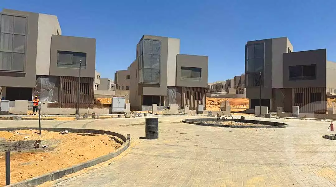 https://aqarmap.com.eg/ar/listing/7286896-for-sale-cairo-new-administrative-capital-r7-vinci