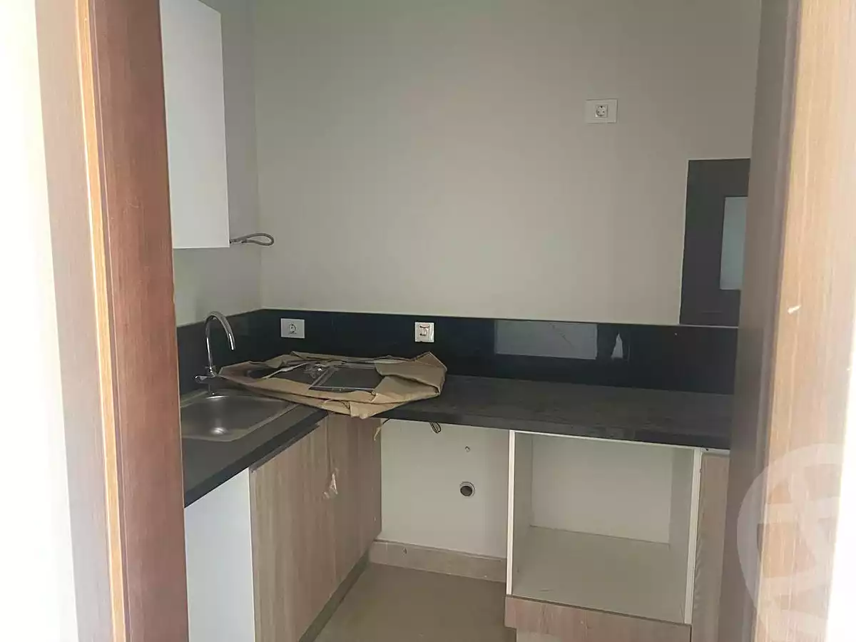 https://aqarmap.com.eg/ar/listing/7287207-for-sale-cairo-el-sheikh-zayed-city-compounds-zyd-wr-llttwyr-z-tower