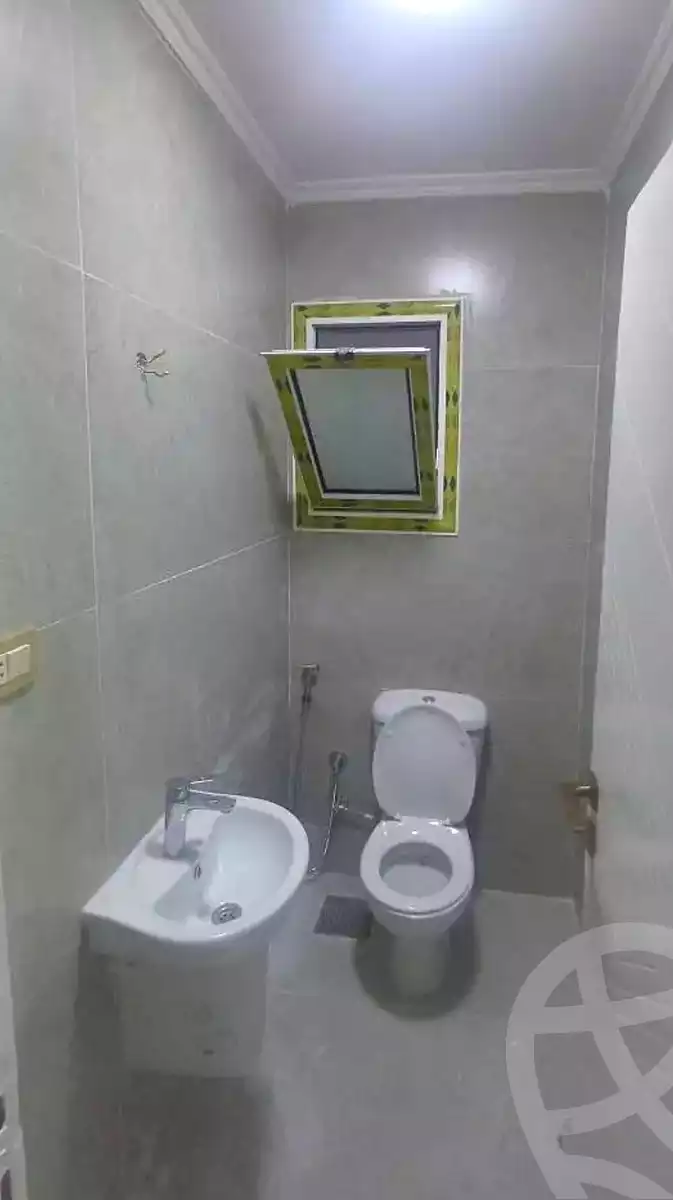 https://aqarmap.com.eg/ar/listing/7287388-for-rent-alexandria-sydy-bshr-sydy-bshr-bhry-shr-mhmwd-l-yswy