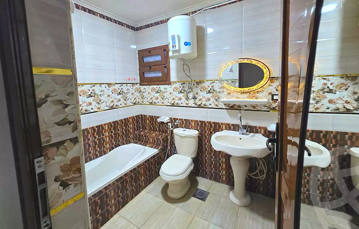 https://aqarmap.com.eg/en/listing/7287624-for-sale-alexandria-el-mandara-moritania-st