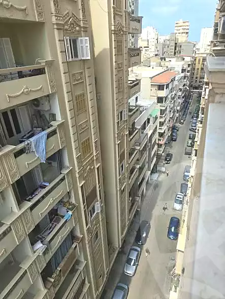 https://aqarmap.com.eg/ar/listing/7287668-for-rent-alexandria-zezenia