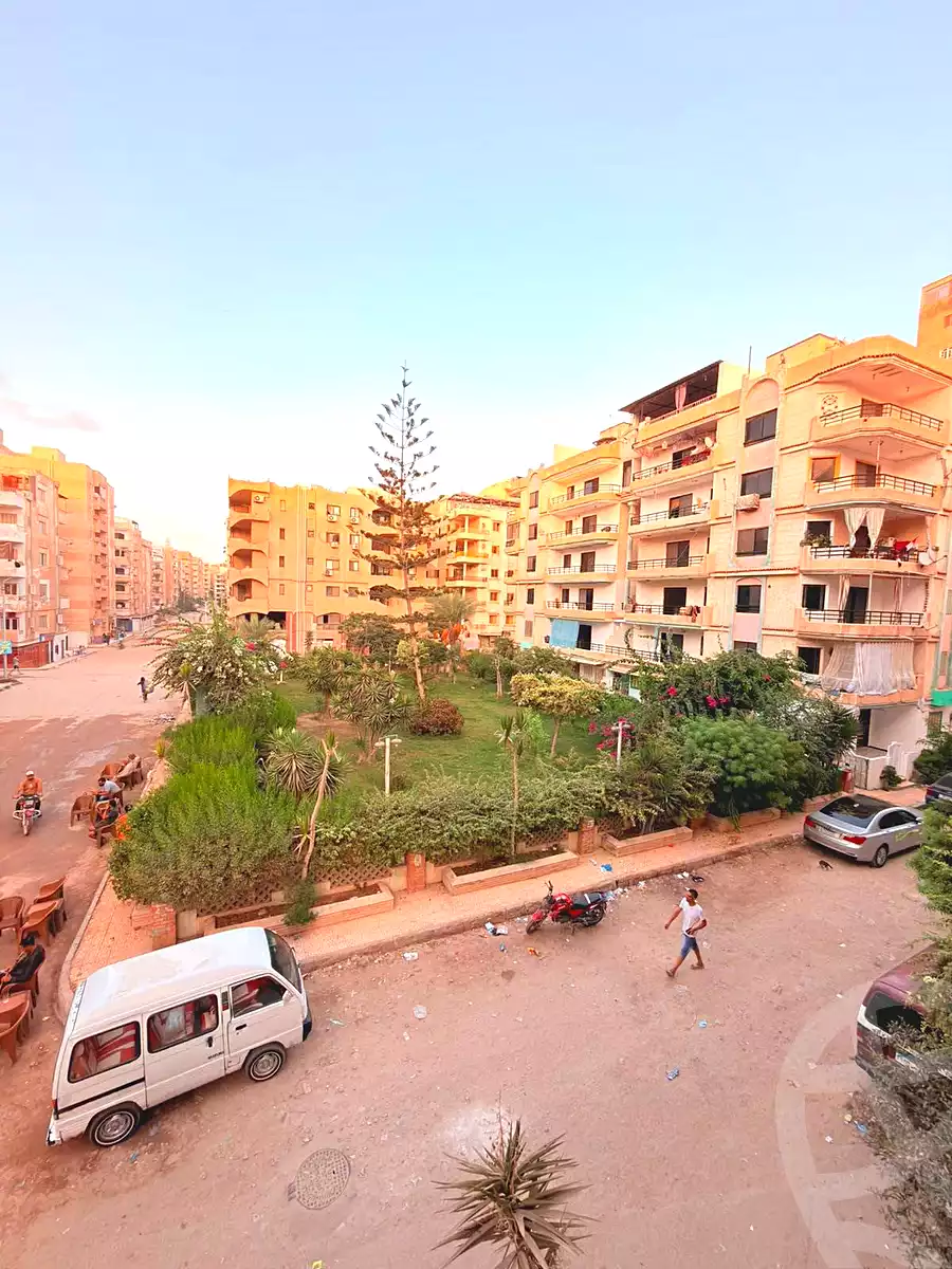 https://aqarmap.com.eg/ar/listing/7287690-for-sale-alexandria-al-agamy-shataa-el-nakheel
