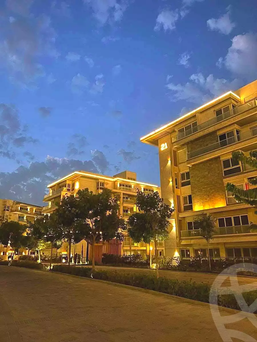 https://aqarmap.com.eg/ar/listing/7288057-for-sale-cairo-new-cairo-compounds-mwntn-fyw-y-syty-club-park-mountain-view-icity