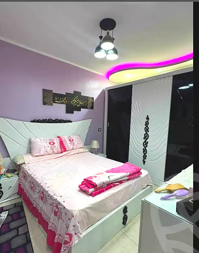 https://aqarmap.com.eg/ar/listing/7288083-for-sale-cairo-el-haram-shareaa-khatem-el-morsalen