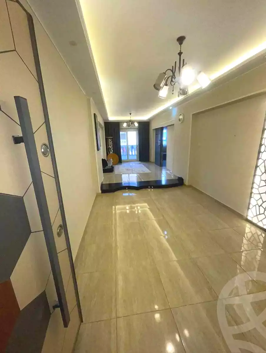 https://aqarmap.com.eg/ar/listing/7289140-for-sale-alexandria-lsywf-el-falki