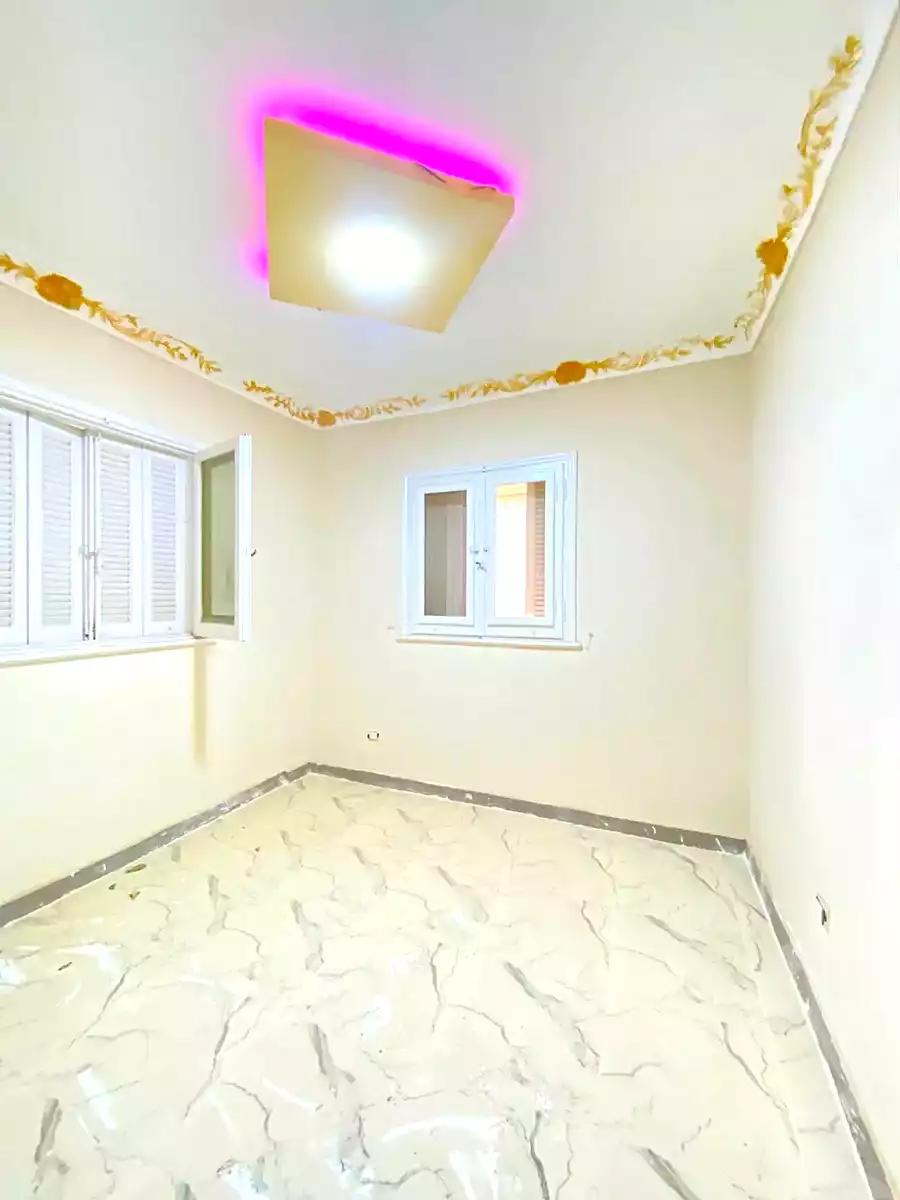 https://aqarmap.com.eg/ar/listing/7289374-for-sale-alexandria-al-agamy-lbytsh-el-hanafeya-st