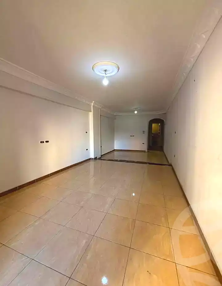 https://aqarmap.com.eg/ar/listing/7289480-for-sale-alexandria-al-agamy-lbytsh-mohamed-el-fardi-st