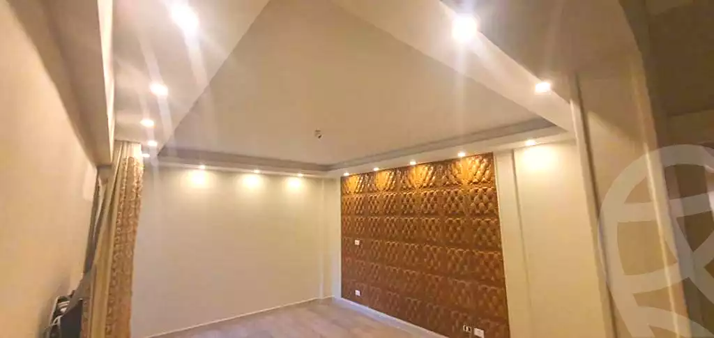 https://aqarmap.com.eg/ar/listing/7289663-for-sale-cairo-new-cairo-lrhb-city-mtdd-lrhb-phase-7