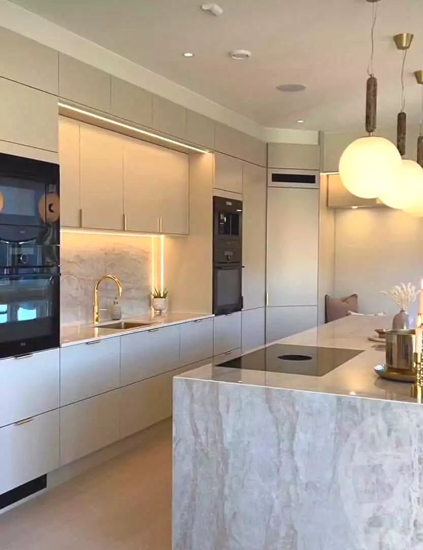 https://aqarmap.com.eg/ar/listing/7289789-for-sale-cairo-new-cairo-compounds-mountain-view-hyde-park