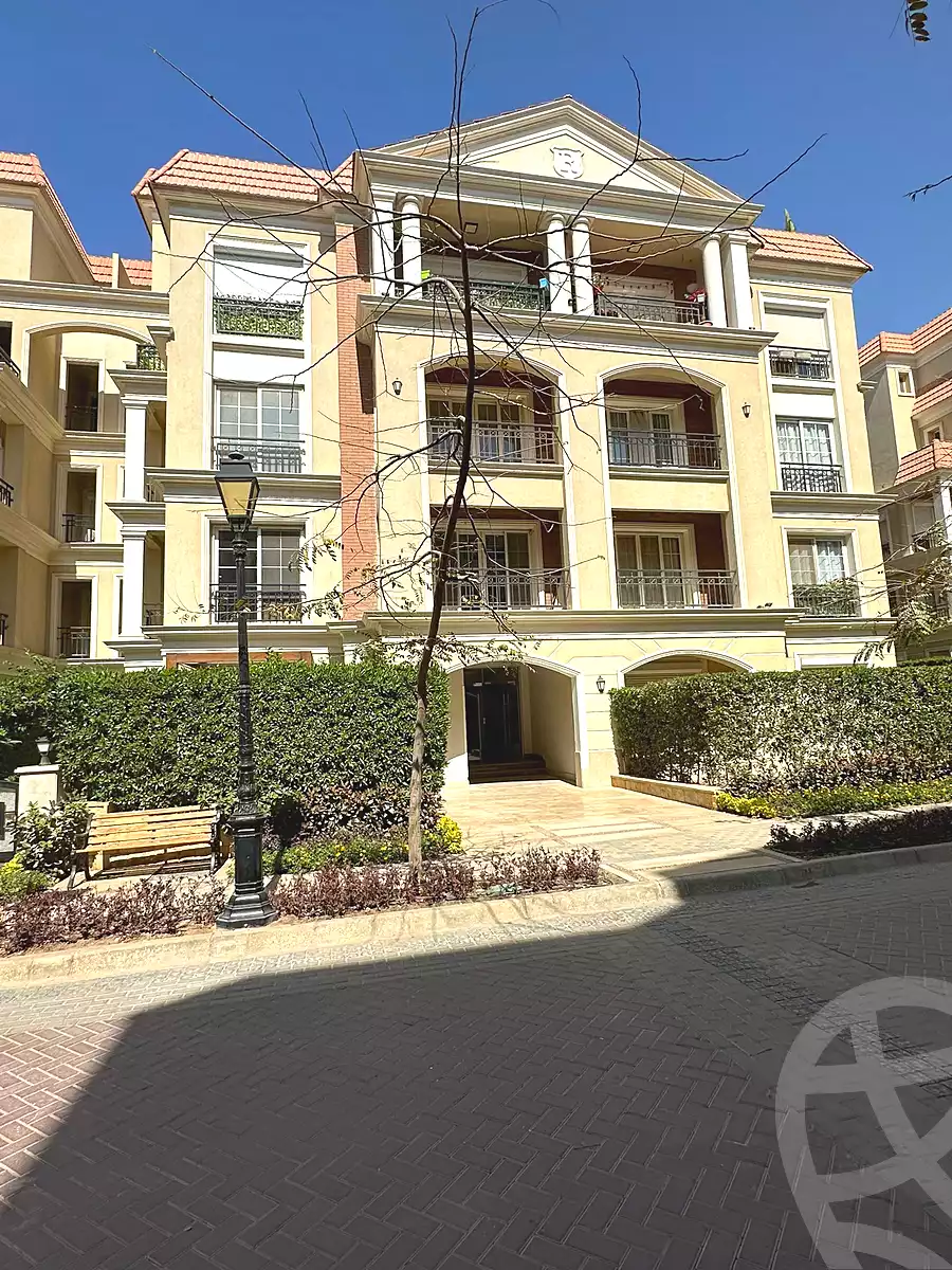 3 BR Apartment in Regents Park, photo 2 of 10