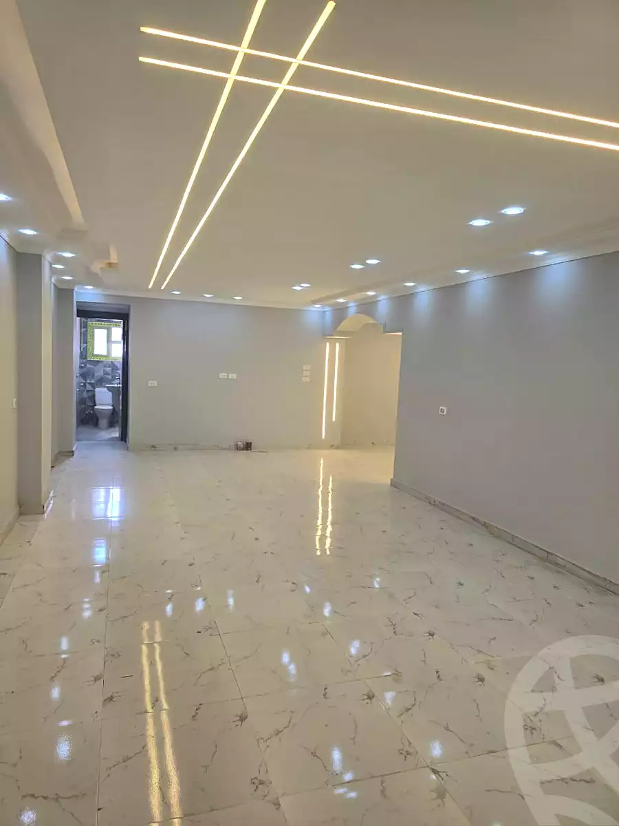 https://aqarmap.com.eg/ar/listing/7289812-for-rent-cairo-6th-of-october-el-ahyaa-neighborhood-2nd-divided-from-al-kafrawei-st