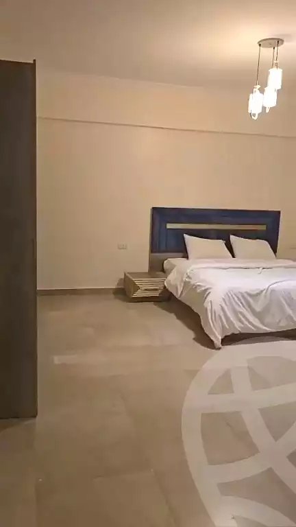 https://aqarmap.com.eg/ar/listing/7289912-for-sale-cairo-el-sheikh-zayed-city-el-hay-elsabeaa-lhy-lsb