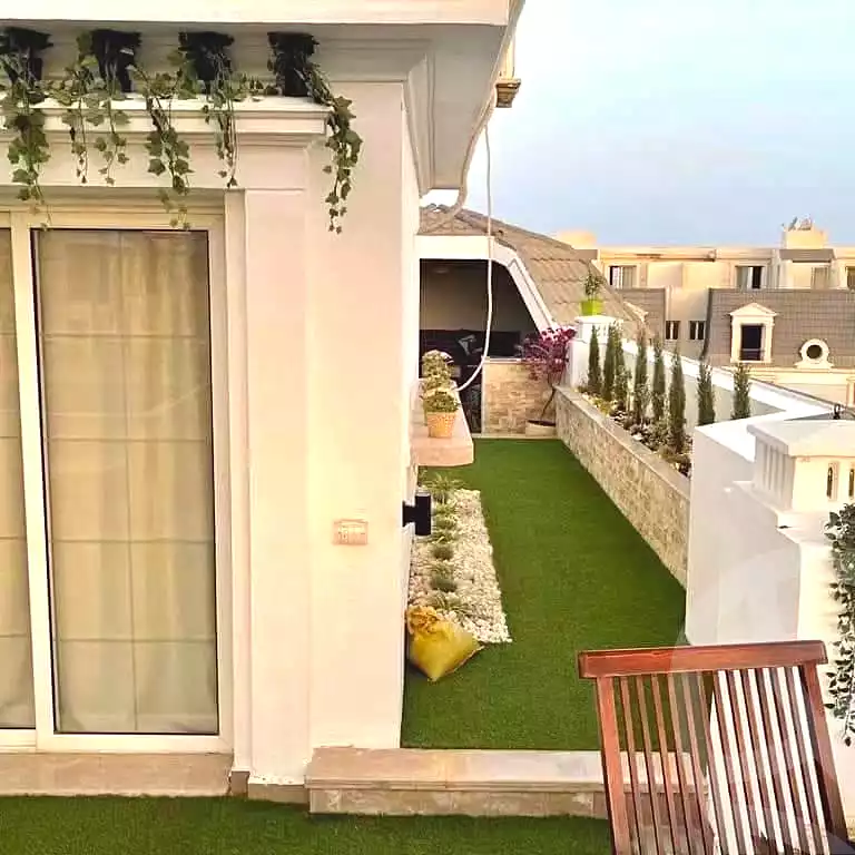 https://aqarmap.com.eg/en/listing/7289997-for-sale-cairo-new-cairo-compounds-mountain-view1-1-compound