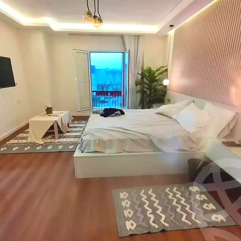 https://aqarmap.com.eg/en/listing/7289997-for-sale-cairo-new-cairo-compounds-mountain-view1-1-compound