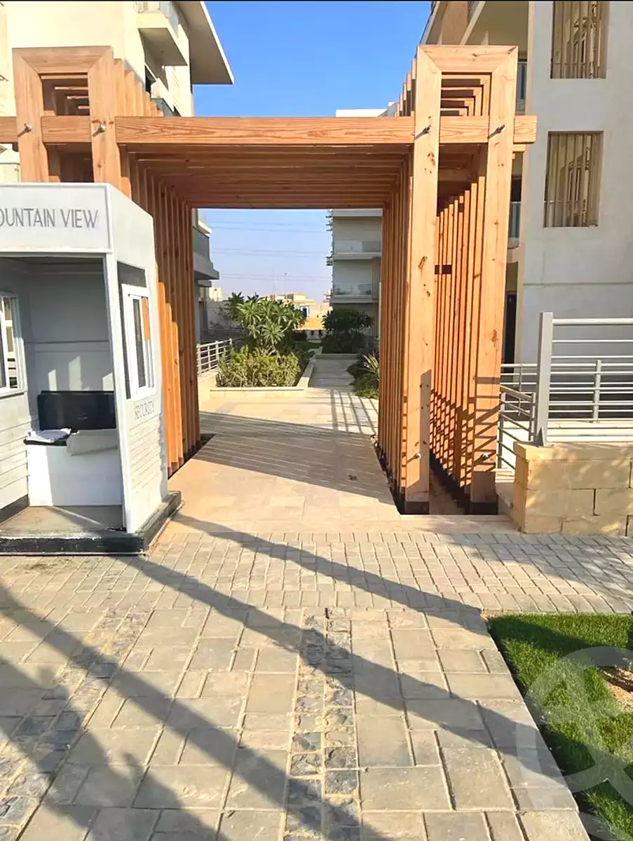 https://aqarmap.com.eg/en/listing/7290151-for-sale-cairo-new-cairo-compounds-sarai-esse-residence-sarai