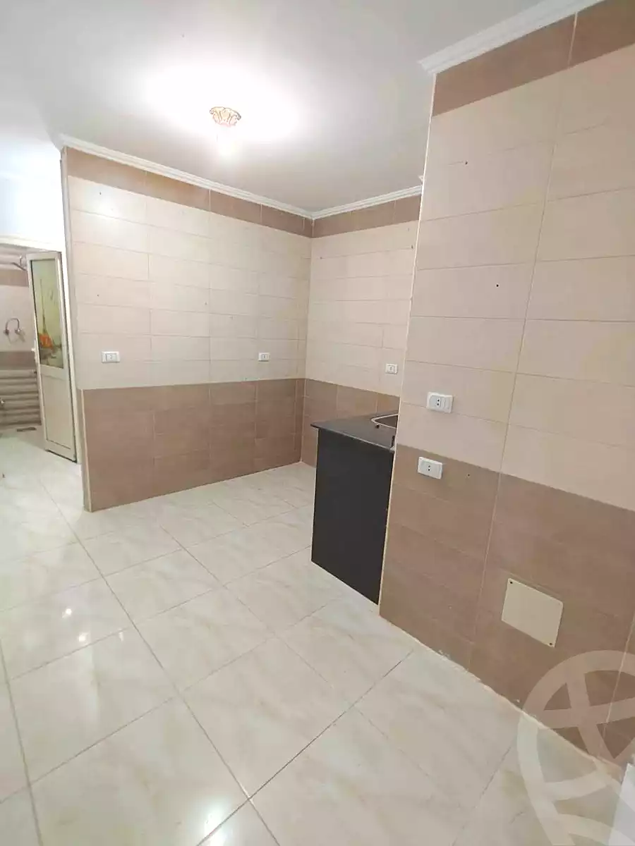 https://aqarmap.com.eg/ar/listing/7290304-for-rent-cairo-ain-shams-mnshy-lthryr