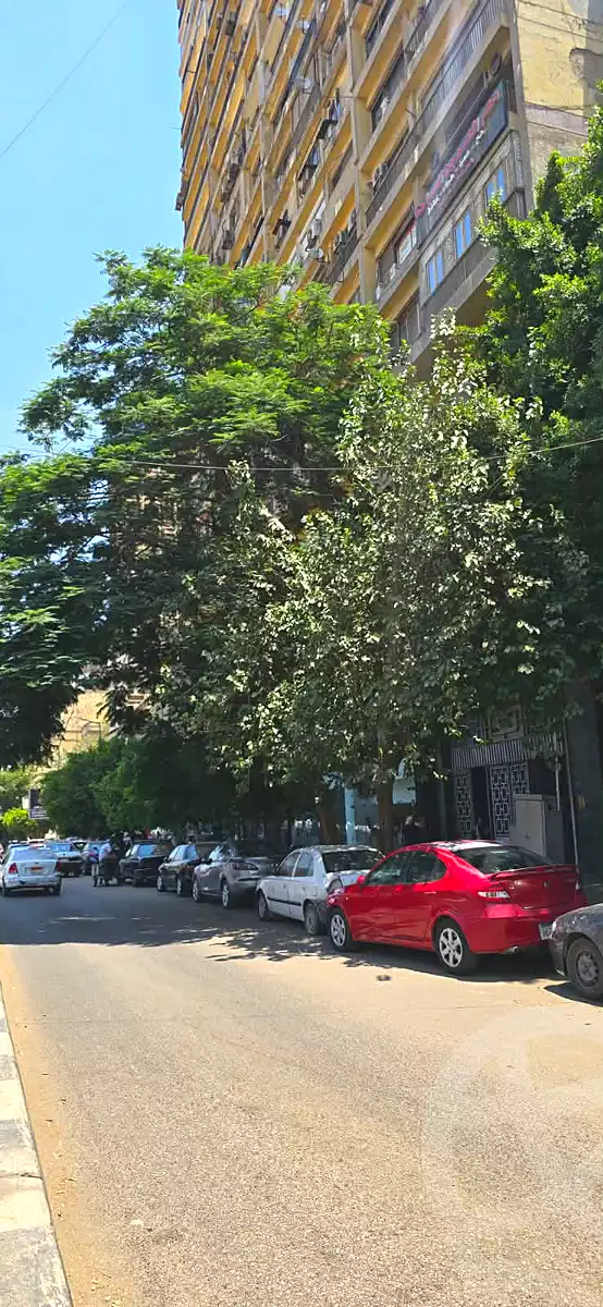 https://aqarmap.com.eg/en/listing/7290399-for-rent-cairo-downtown-el-tahrir