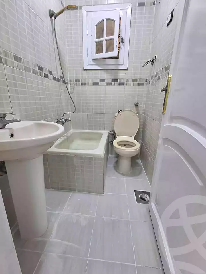 https://aqarmap.com.eg/ar/listing/7290444-for-sale-alexandria-al-agamy-shataa-el-nakheel
