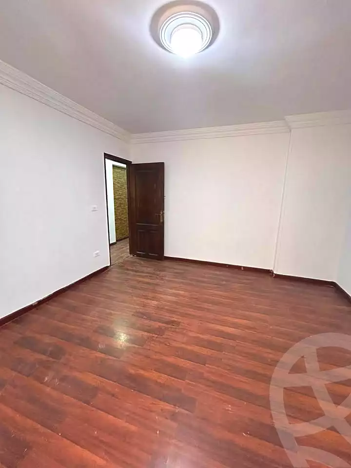 https://aqarmap.com.eg/ar/listing/7290485-for-sale-alexandria-sydy-bshr
