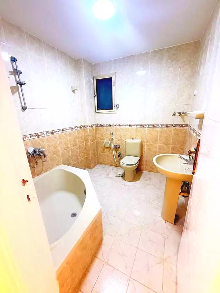 https://aqarmap.com.eg/ar/listing/7290812-for-sale-alexandria-sydy-bshr-sydy-bshr-bhry-shr-khld-bn-lwlyd