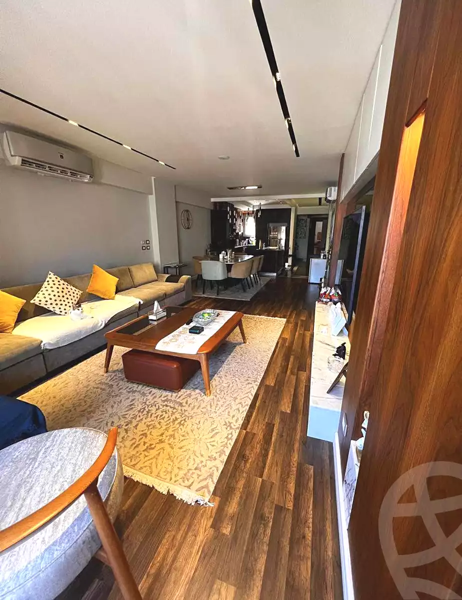 https://aqarmap.com.eg/ar/listing/7290835-for-sale-alexandria-glim
