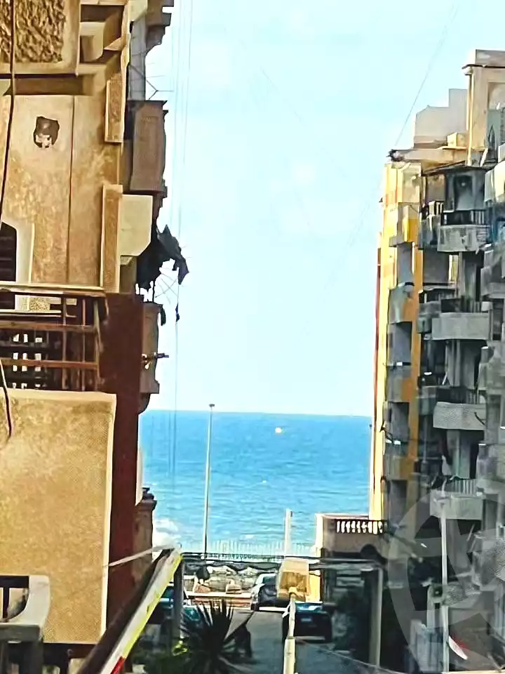 https://aqarmap.com.eg/ar/listing/7291310-for-sale-alexandria-al-agamy-shataa-el-nakheel