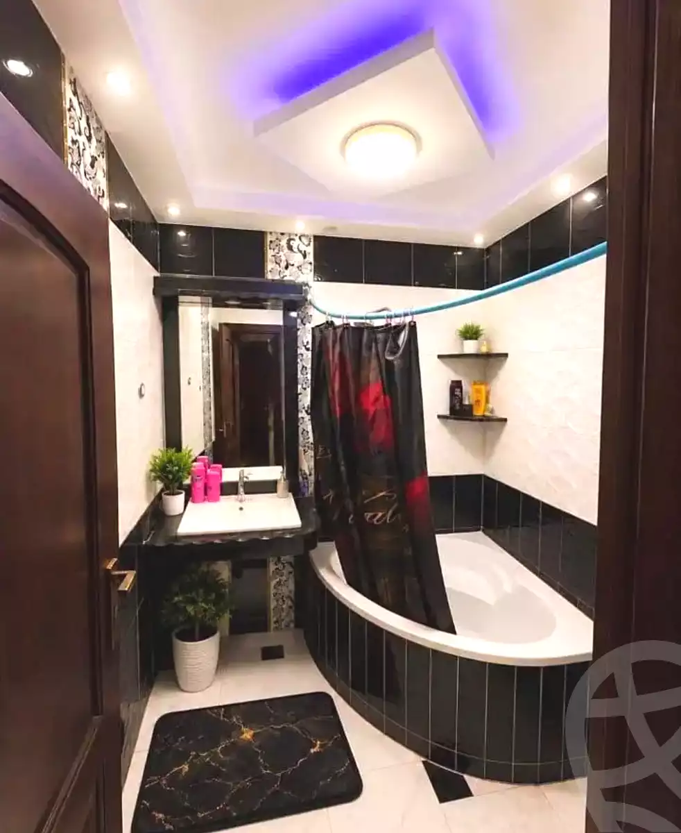 https://aqarmap.com.eg/ar/listing/7291643-for-sale-alexandria-al-agamy-lbytsh-el-hanafeya-st