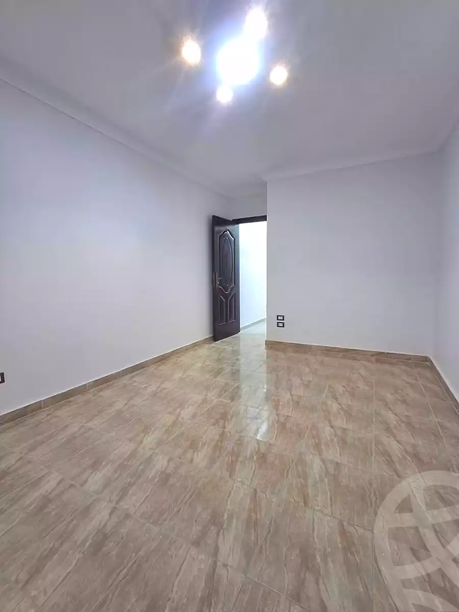 https://aqarmap.com.eg/ar/listing/7291852-for-sale-alexandria-el-asafra-shr-45