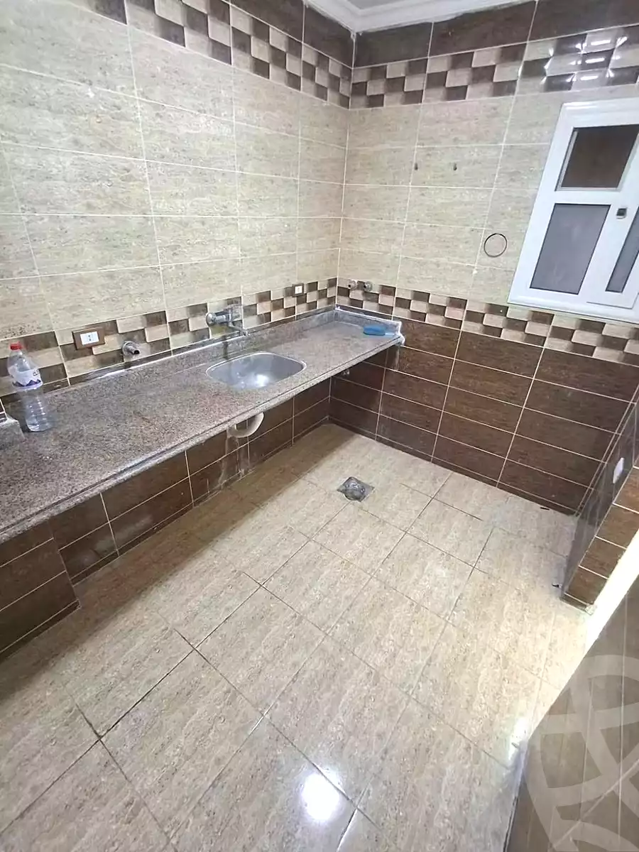 https://aqarmap.com.eg/ar/listing/7291852-for-sale-alexandria-el-asafra-shr-45