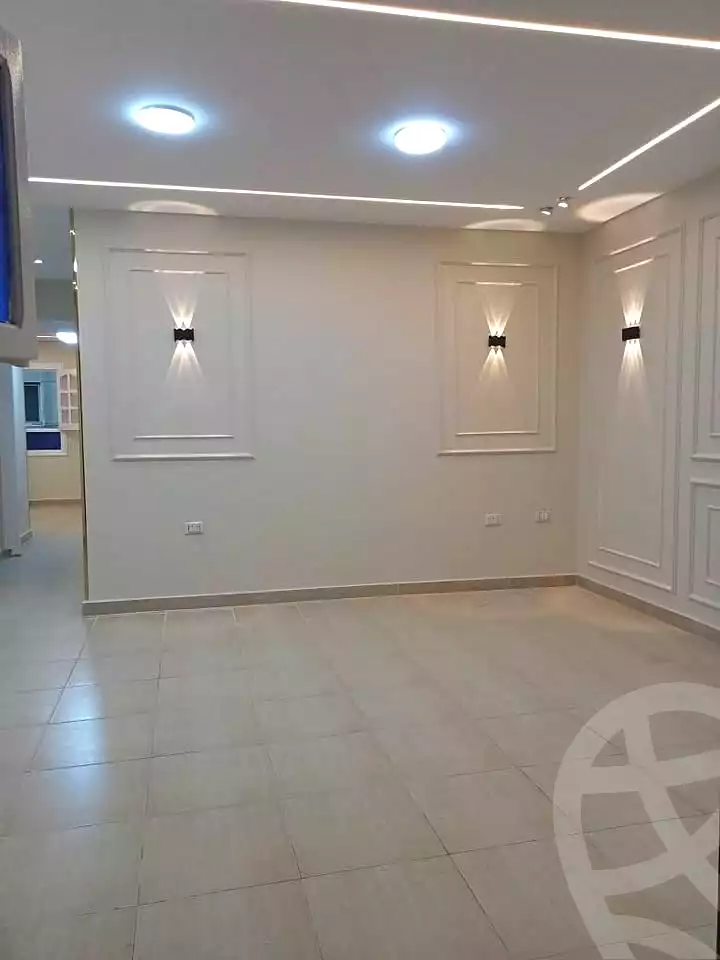 https://aqarmap.com.eg/ar/listing/7292071-for-sale-alexandria-miami-mahmoud-el-isawy-st