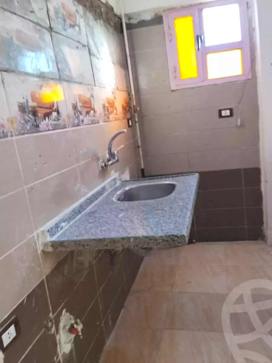 https://aqarmap.com.eg/ar/listing/7292281-for-rent-alexandria-al-agamy-el-hanouvel-el-warsha-st