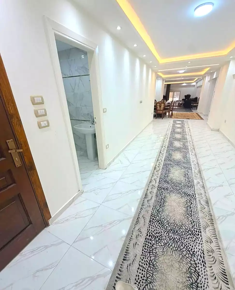 https://aqarmap.com.eg/en/listing/7292477-for-sale-alexandria-lsywf-city-light-compound