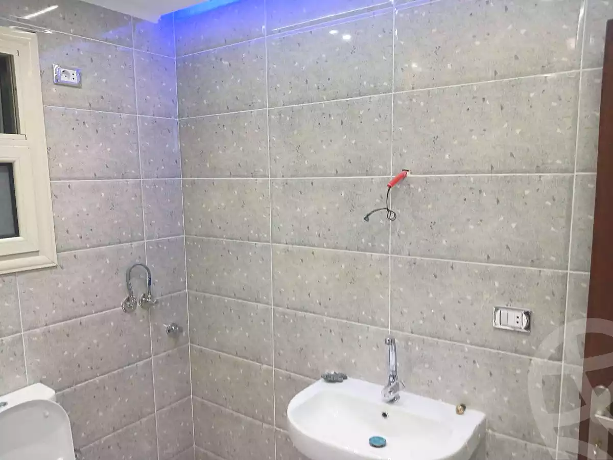 https://aqarmap.com.eg/ar/listing/7292491-for-sale-cairo-helwan-mostafa-fahmy-st